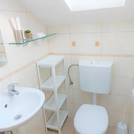 Apartament Tina *